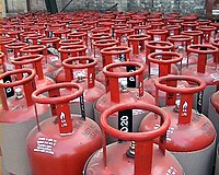 https://salarnews.in/public/uploads/images/newsimages/maannewsimage01022025_144748_Liquefied_petroleum_gas_cylinders.jpg