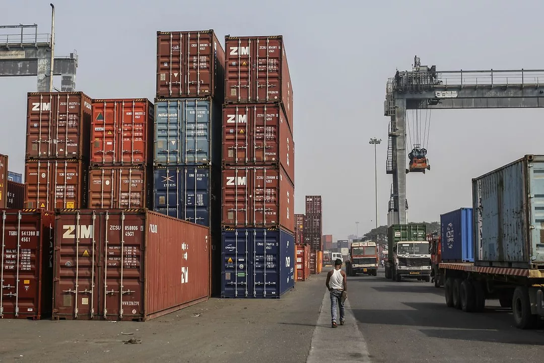 https://salarnews.in/public/uploads/images/newsimages/maannewsimage02012026_185629_epub_NEHRU-PORT-INDIA-BLOOMBERG_1080x1080_webp.webp