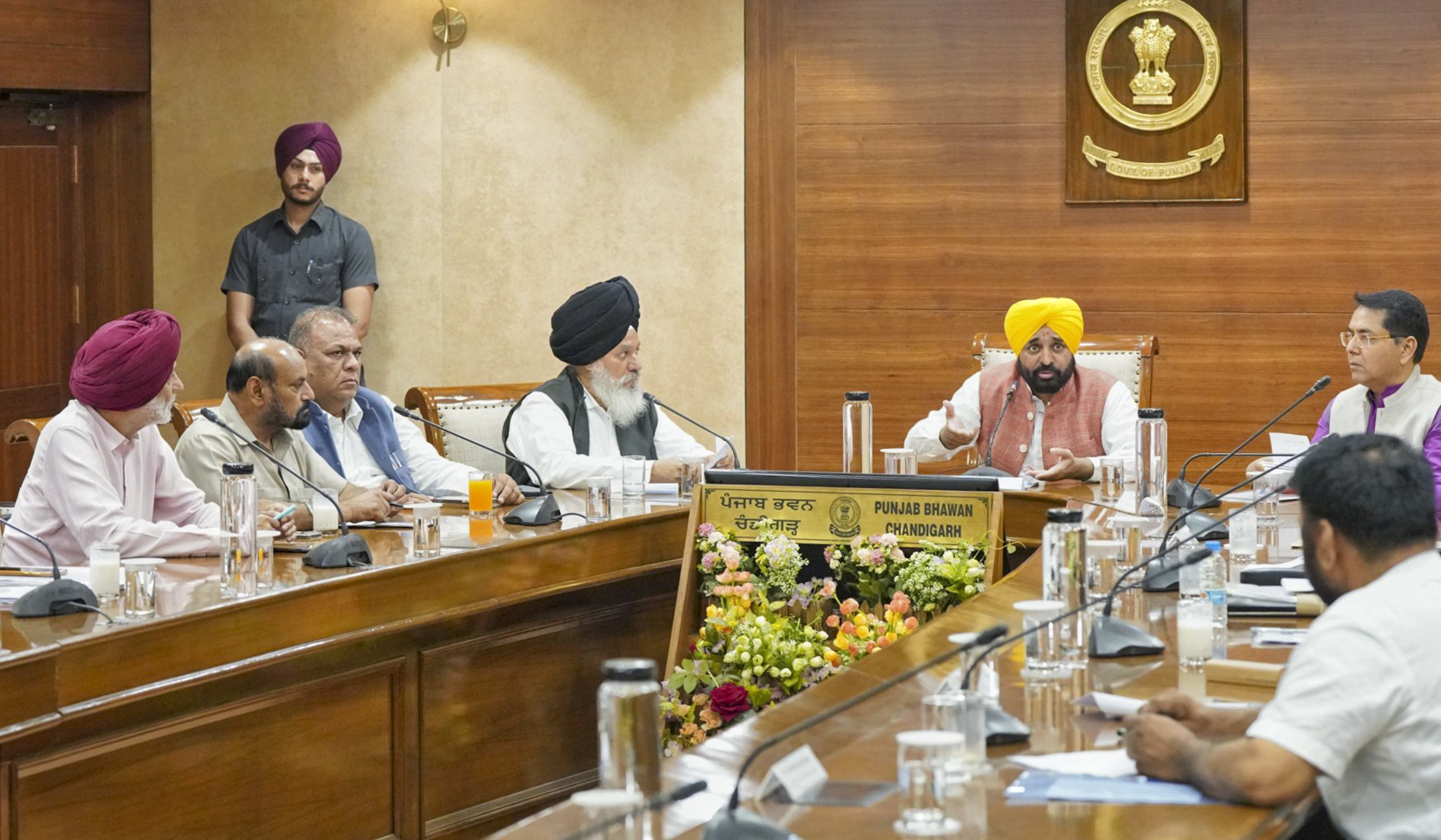 https://salarnews.in/public/uploads/images/newsimages/maannewsimage02052025_203109_PTI05_02_2025_000149B.jpg