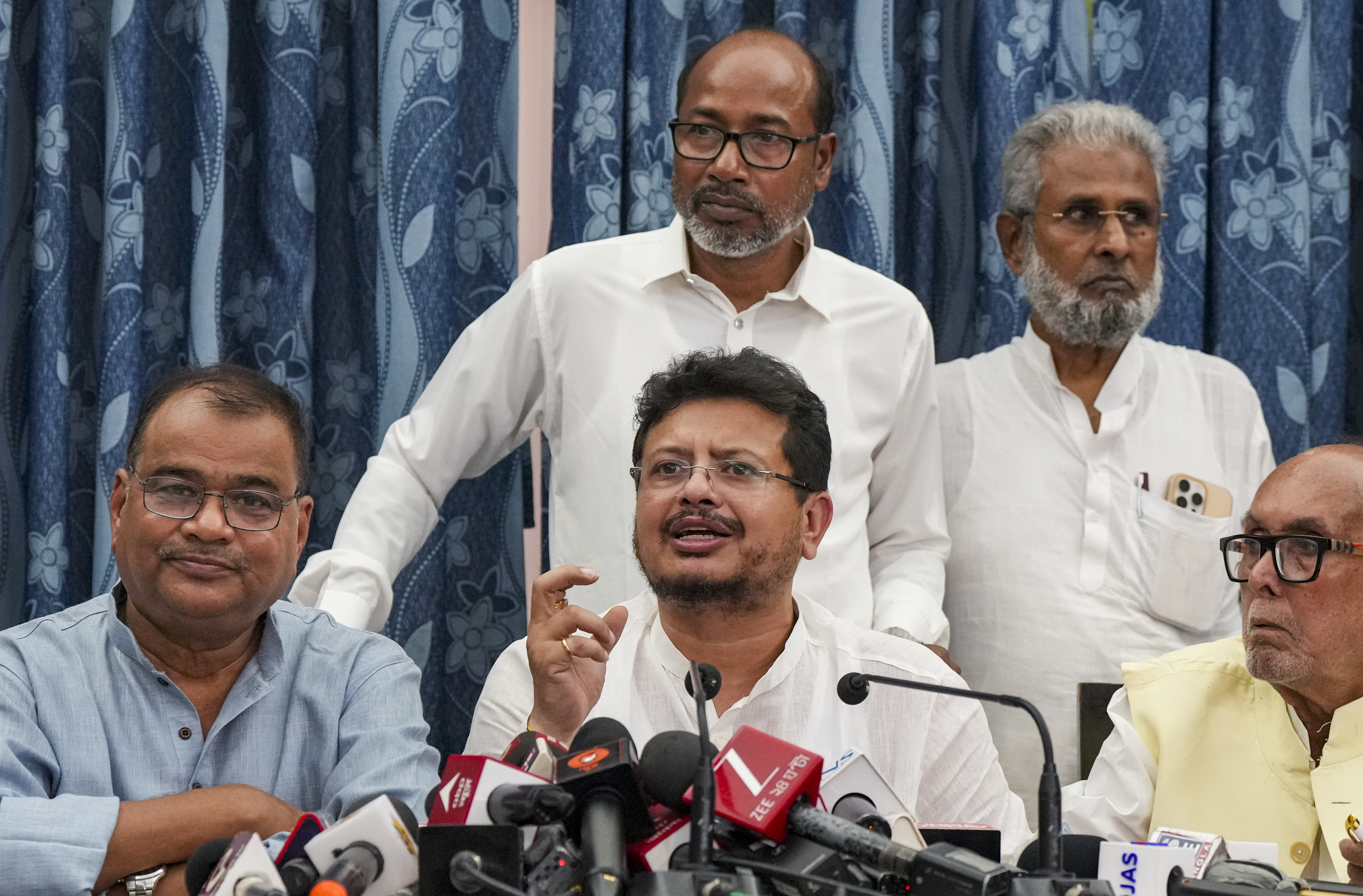 https://salarnews.in/public/uploads/images/newsimages/maannewsimage03062026_204005_PTI06_03_2026_000307B.jpg