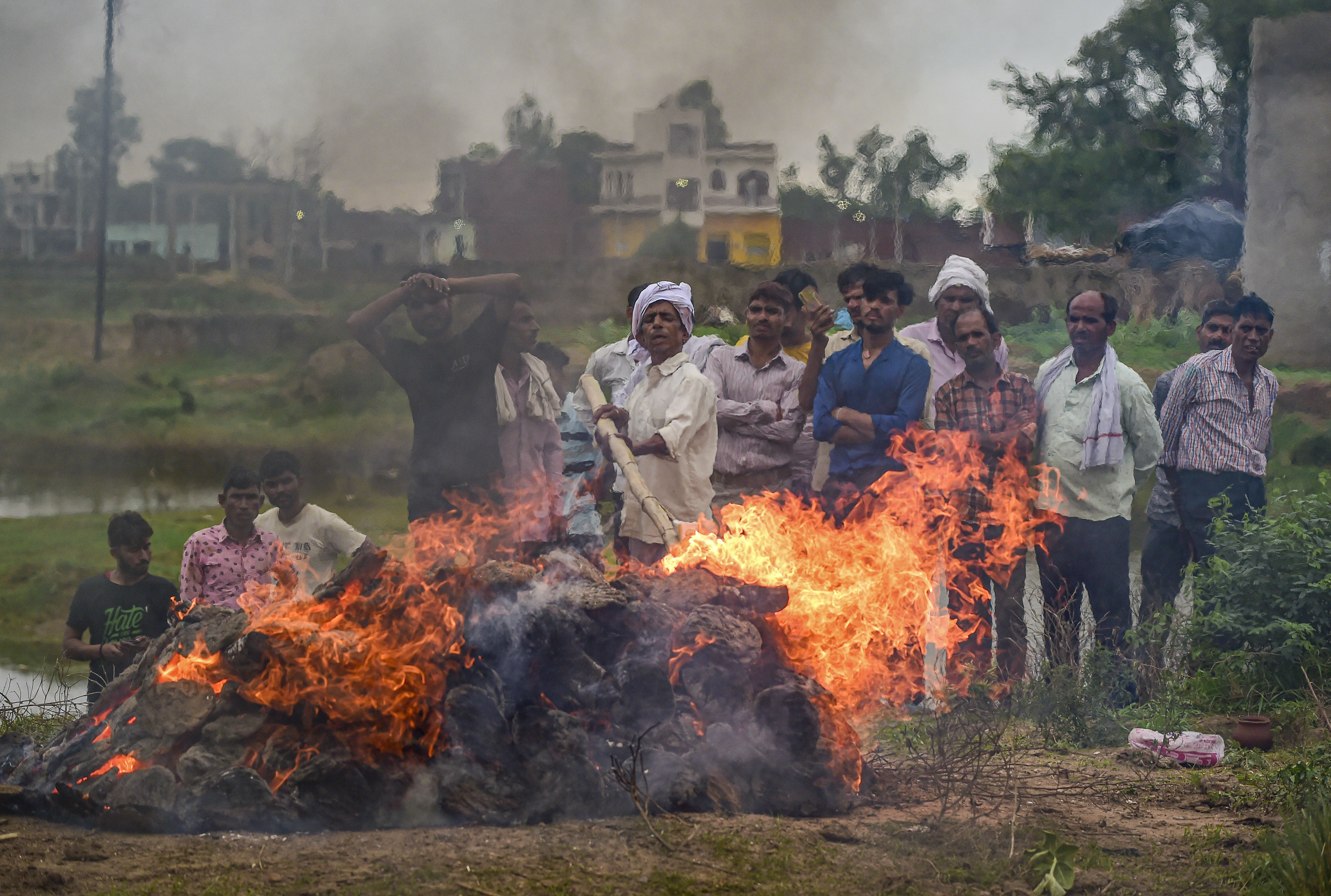 https://salarnews.in/public/uploads/images/newsimages/maannewsimage04072024_161952_stampede2.jpg