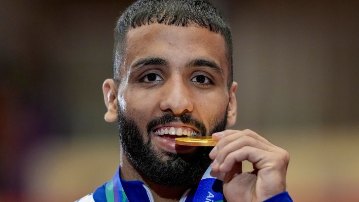 https://salarnews.in/public/uploads/images/newsimages/maannewsimage04102026_160443_Gold.jpg