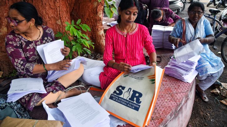 https://salarnews.in/public/uploads/images/newsimages/maannewsimage05082026_184122_SIR.jpg