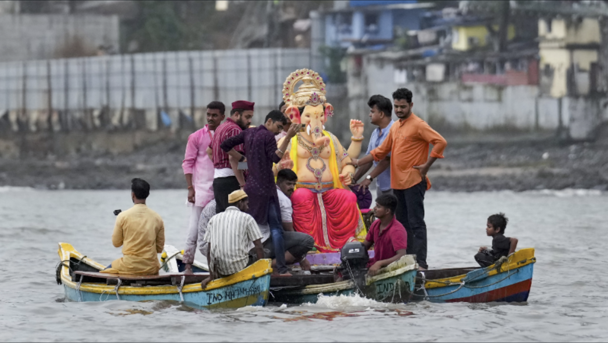 https://salarnews.in/public/uploads/images/newsimages/maannewsimage07092025_150125_ganesh.png