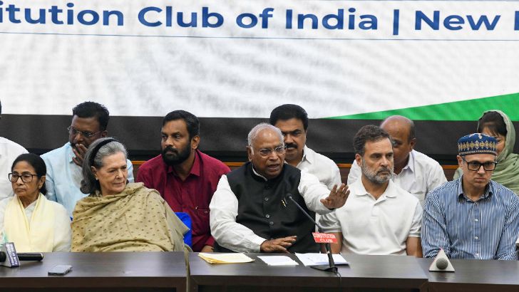 https://salarnews.in/public/uploads/images/newsimages/maannewsimage07102026_222748_maannewsimage03102026_162020_Kharge.jpg
