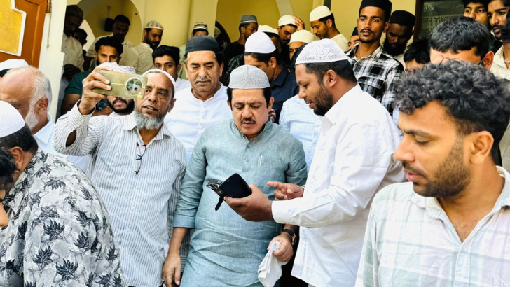 https://salarnews.in/public/uploads/images/newsimages/maannewsimage08052025_233047_min.png