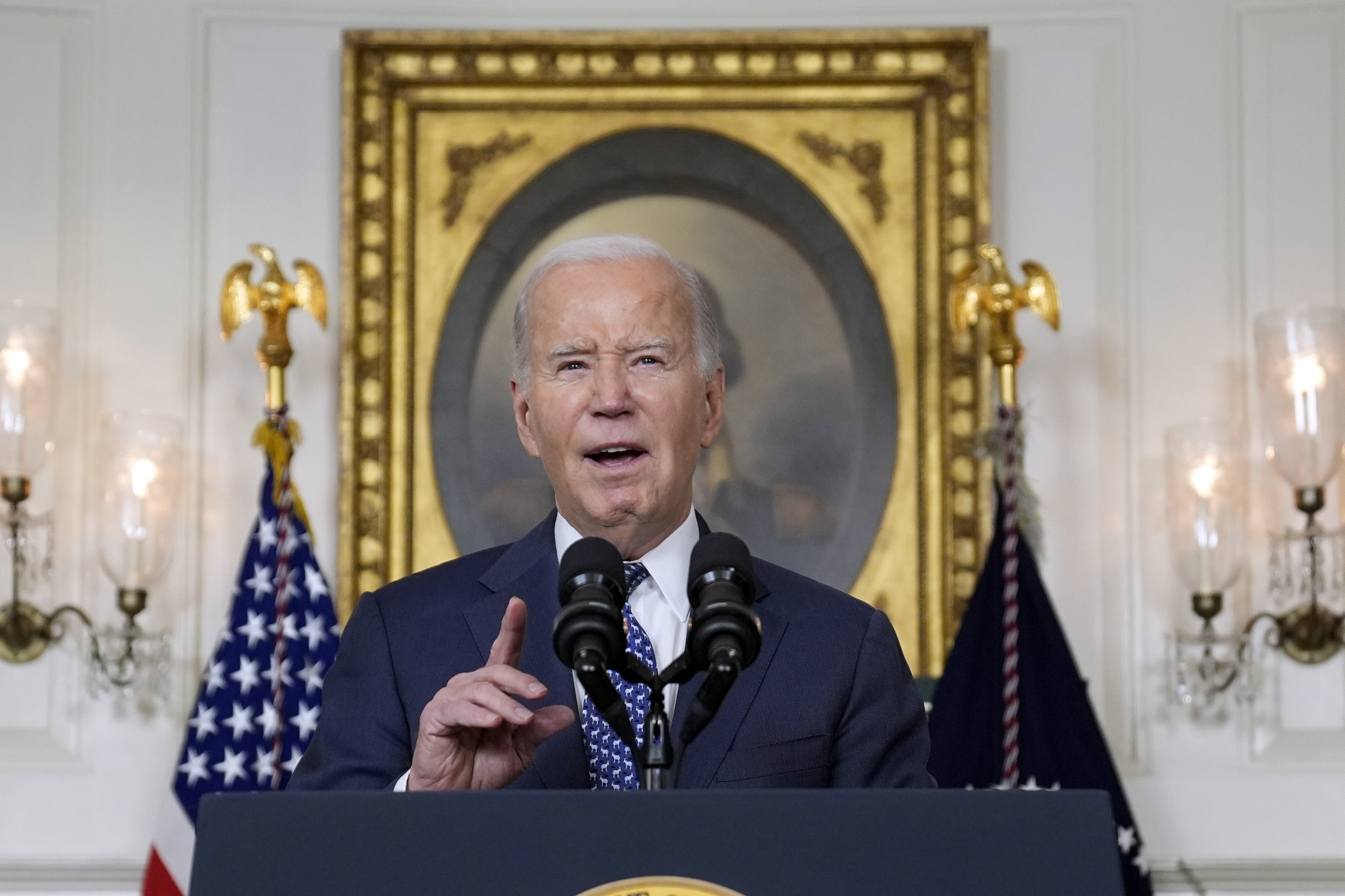 https://salarnews.in/public/uploads/images/newsimages/maannewsimage09022024_164637_joe_biden.jpg