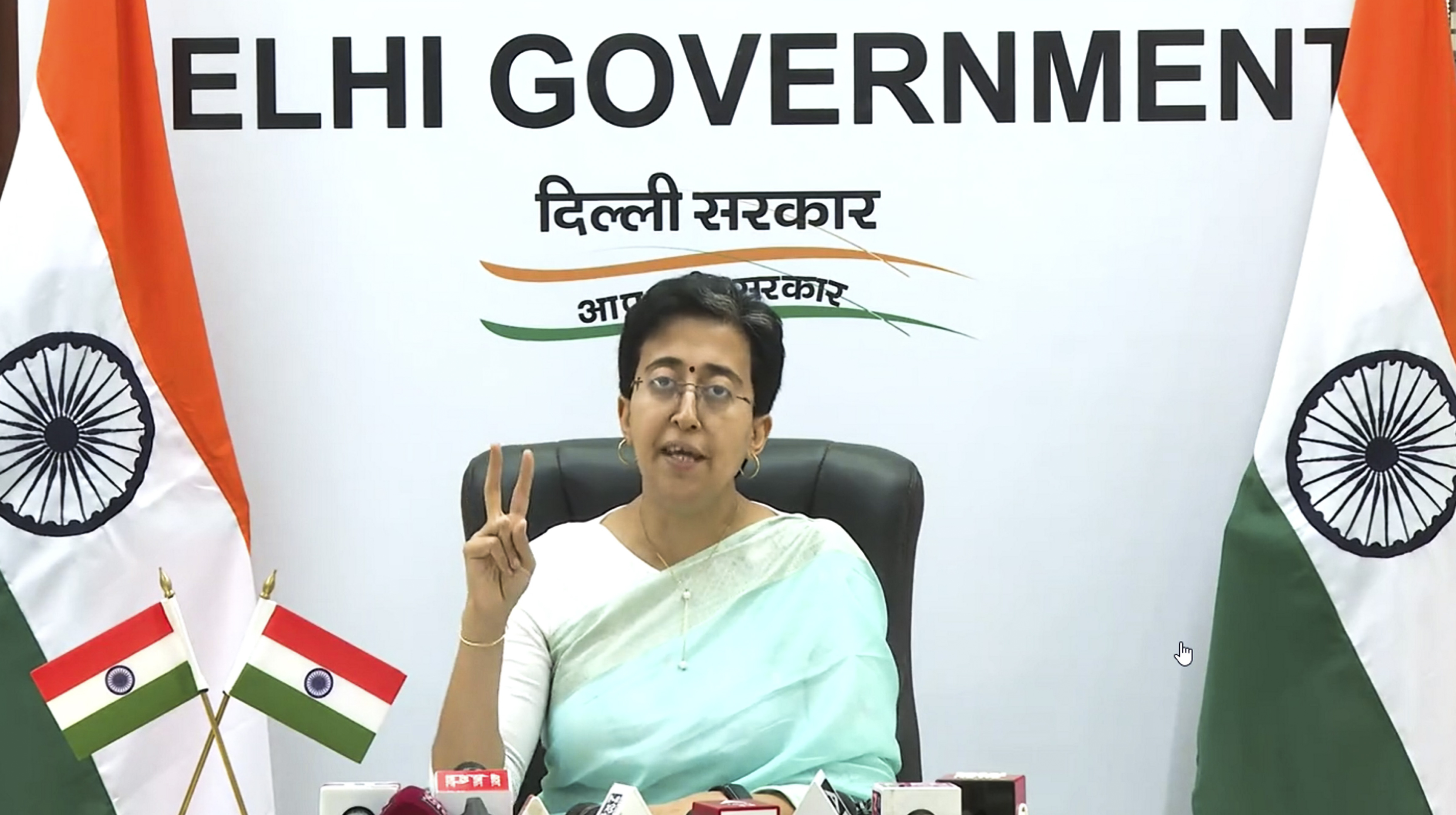 https://salarnews.in/public/uploads/images/newsimages/maannewsimage09062024_141706_atishi.jpg