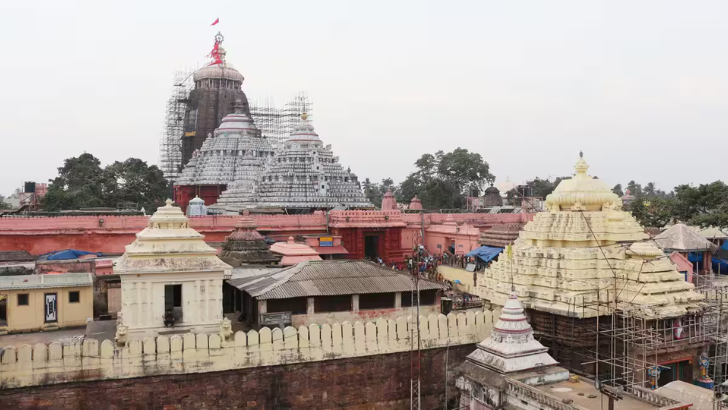 https://salarnews.in/public/uploads/images/newsimages/maannewsimage09062025_011041_SHRImandir.png