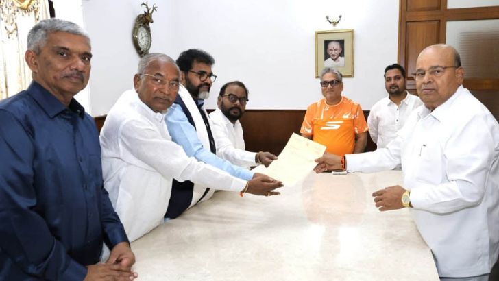https://salarnews.in/public/uploads/images/newsimages/maannewsimage09082026_211524_BJP.jpg