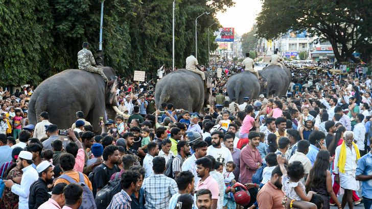 https://salarnews.in/public/uploads/images/newsimages/maannewsimage09092026_213927_Dasara.jpg