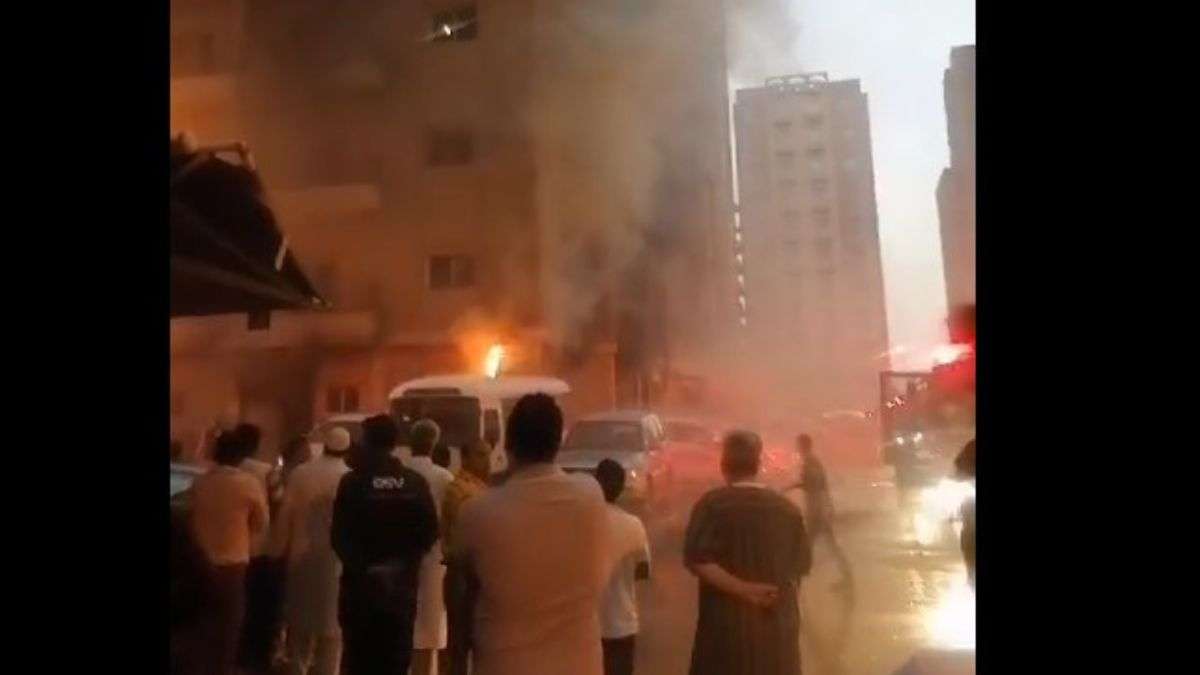 https://salarnews.in/public/uploads/images/newsimages/maannewsimage12062024_154636_kuwait-fire-1718178707.jpg