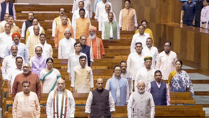 https://salarnews.in/public/uploads/images/newsimages/maannewsimage13082026_160814_Parliament.jpg