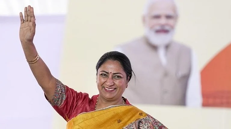 https://salarnews.in/public/uploads/images/newsimages/maannewsimage14052026_211911_RekhaGupta17414265004251741426500685.webp