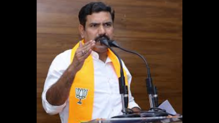 https://salarnews.in/public/uploads/images/newsimages/maannewsimage14062025_160436_Vijayendra.png