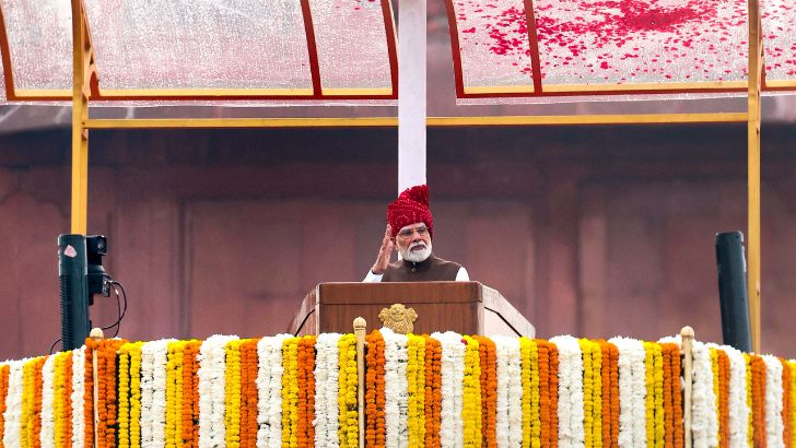 https://salarnews.in/public/uploads/images/newsimages/maannewsimage15082026_160040_Modi.jpg