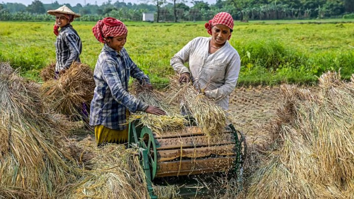 https://salarnews.in/public/uploads/images/newsimages/maannewsimage16092025_232810_Farmers.png