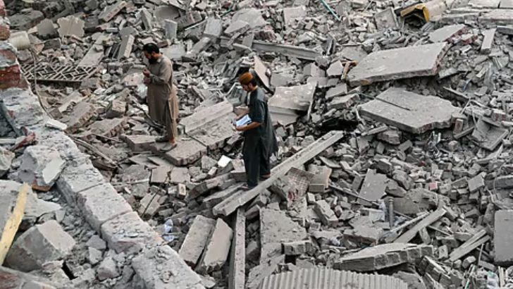 https://salarnews.in/public/uploads/images/newsimages/maannewsimage17052025_205155_rfw.png