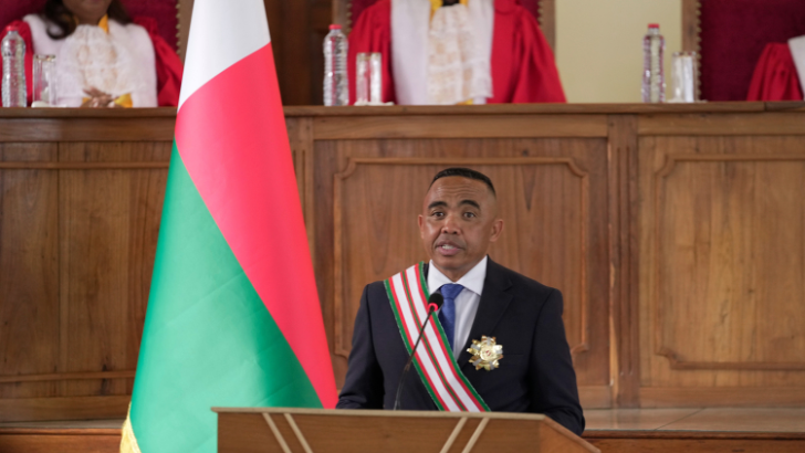 https://salarnews.in/public/uploads/images/newsimages/maannewsimage17102025_211520_Madagascar.png