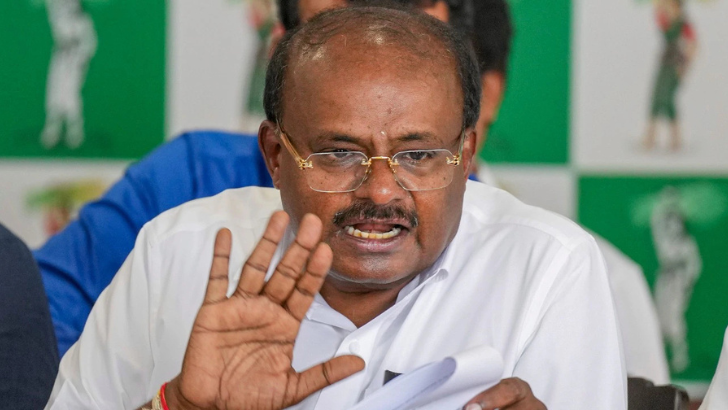 https://salarnews.in/public/uploads/images/newsimages/maannewsimage18052025_224220_km.png