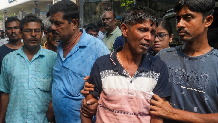 https://salarnews.in/public/uploads/images/newsimages/maannewsimage18102026_171043_stampede.jpg