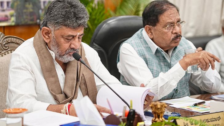 https://salarnews.in/public/uploads/images/newsimages/maannewsimage19102026_161530_Parameshwara.jpg