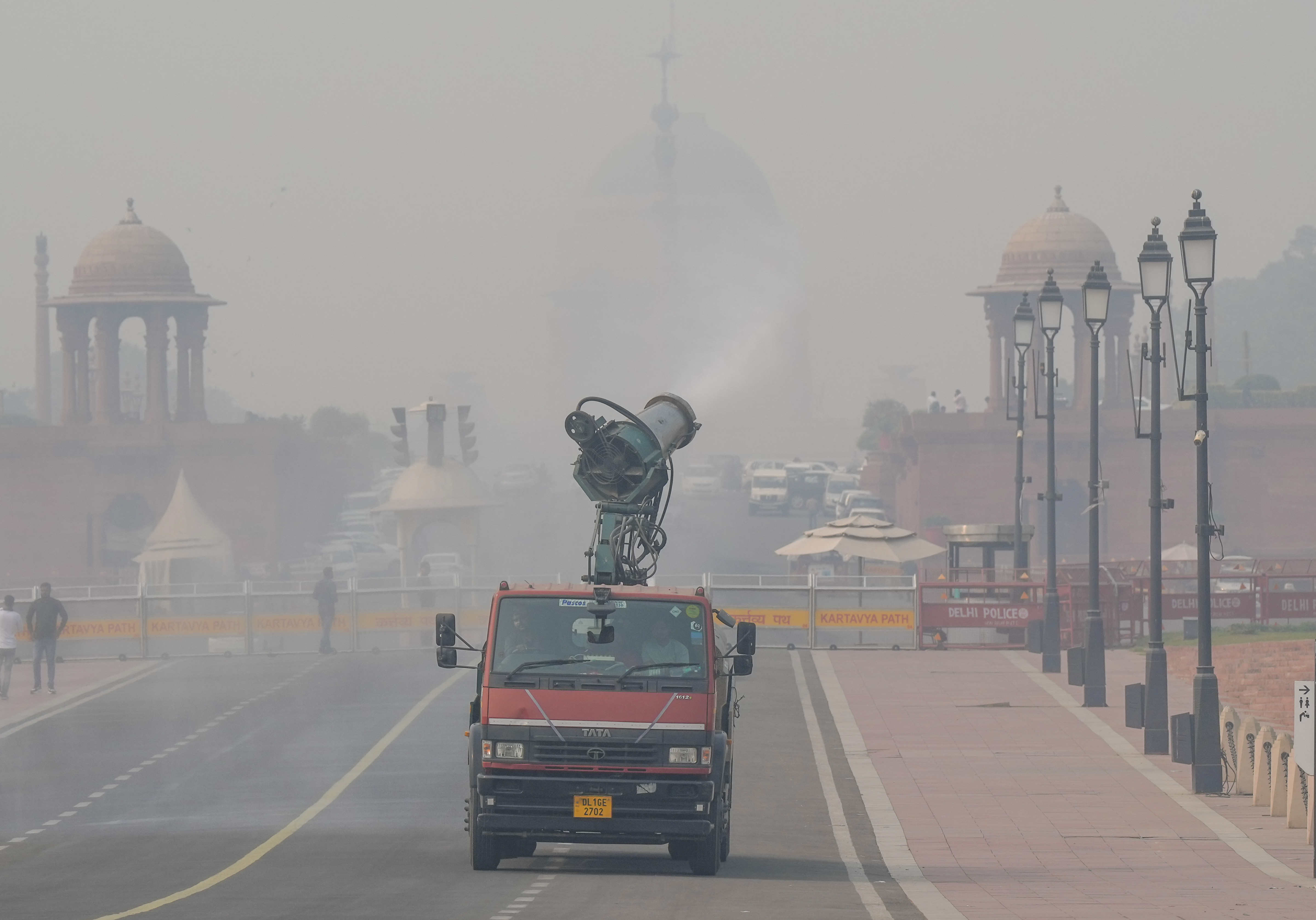 https://salarnews.in/public/uploads/images/newsimages/maannewsimage19112024_153314_air_pollution_delhi.jpg