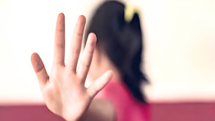 https://salarnews.in/public/uploads/images/newsimages/maannewsimage20072026_163347_harassment.jpg