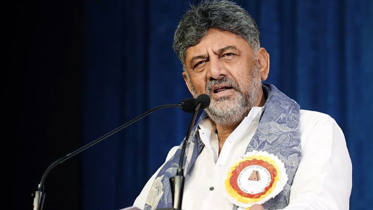 https://salarnews.in/public/uploads/images/newsimages/maannewsimage20082026_155758_Shivakumar.jpg