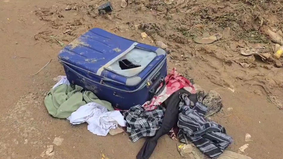 https://salarnews.in/public/uploads/images/newsimages/maannewsimage21052025_202303_unidentified-girls-body-found-inside-suitcase-near-bengalurus-chandapura-railway-bridge--police-su-214439900-16x9_0.webp