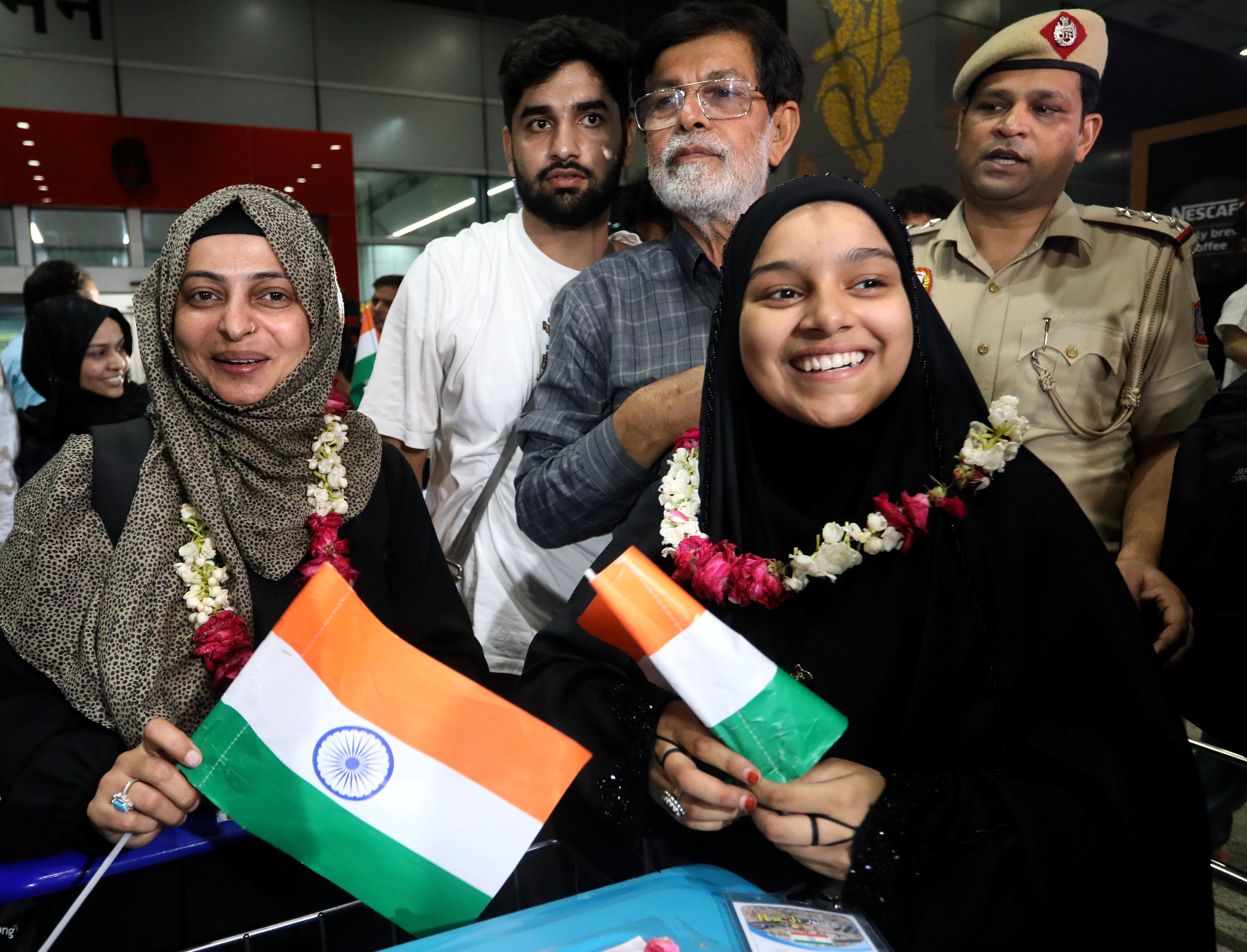 https://salarnews.in/public/uploads/images/newsimages/maannewsimage21062025_115042_PTI06_21_2025_000013A.jpg
