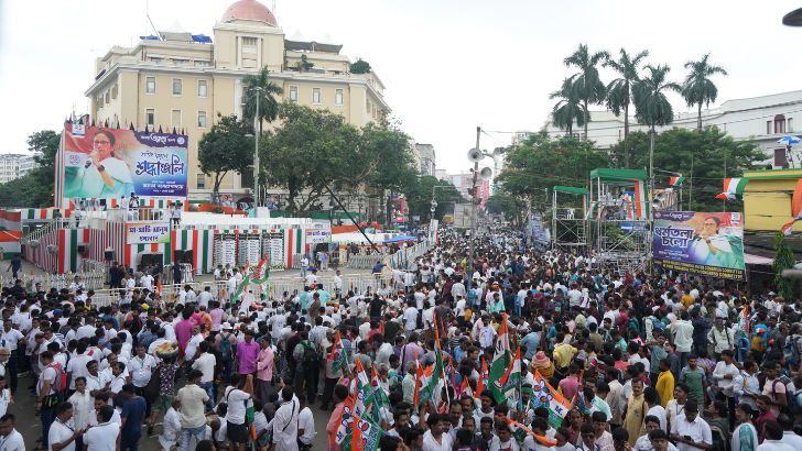 https://salarnews.in/public/uploads/images/newsimages/maannewsimage21072025_170629_mamata.png
