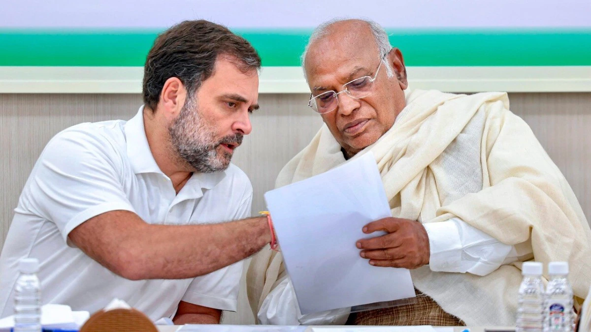 https://salarnews.in/public/uploads/images/newsimages/maannewsimage23022026_214307_mallikarjun-kharge-rahul-gandhi-1050495-16x9.webp