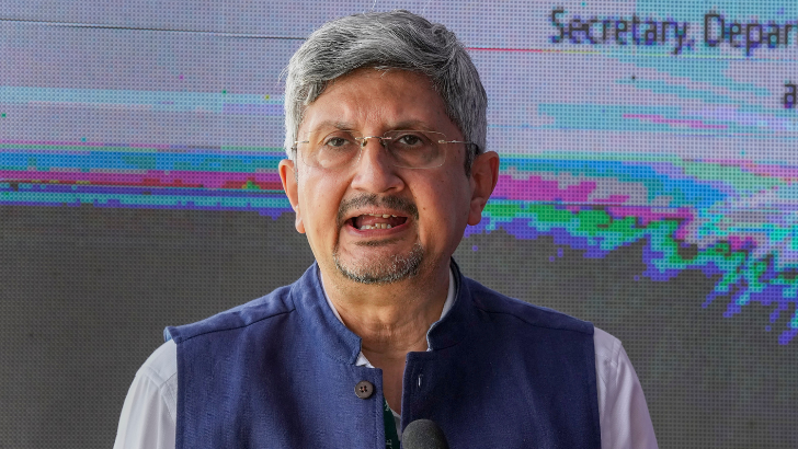 https://salarnews.in/public/uploads/images/newsimages/maannewsimage23052025_170410_ftre.png