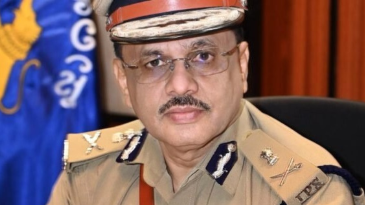 https://salarnews.in/public/uploads/images/newsimages/maannewsimage23052025_222653_saleem.png
