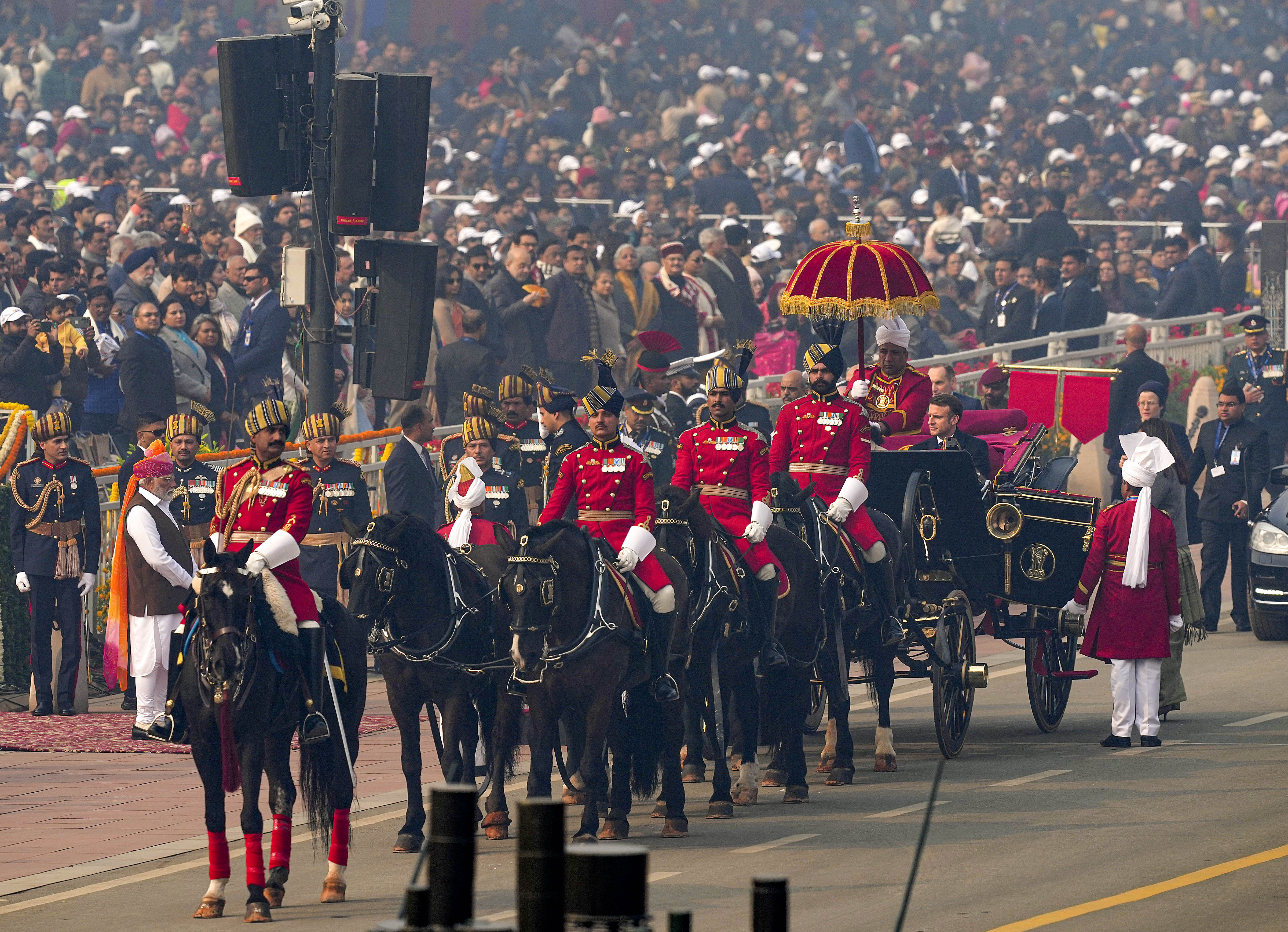 https://salarnews.in/public/uploads/images/newsimages/maannewsimage26012024_150016_republic_day_parade_delhi4.jpg