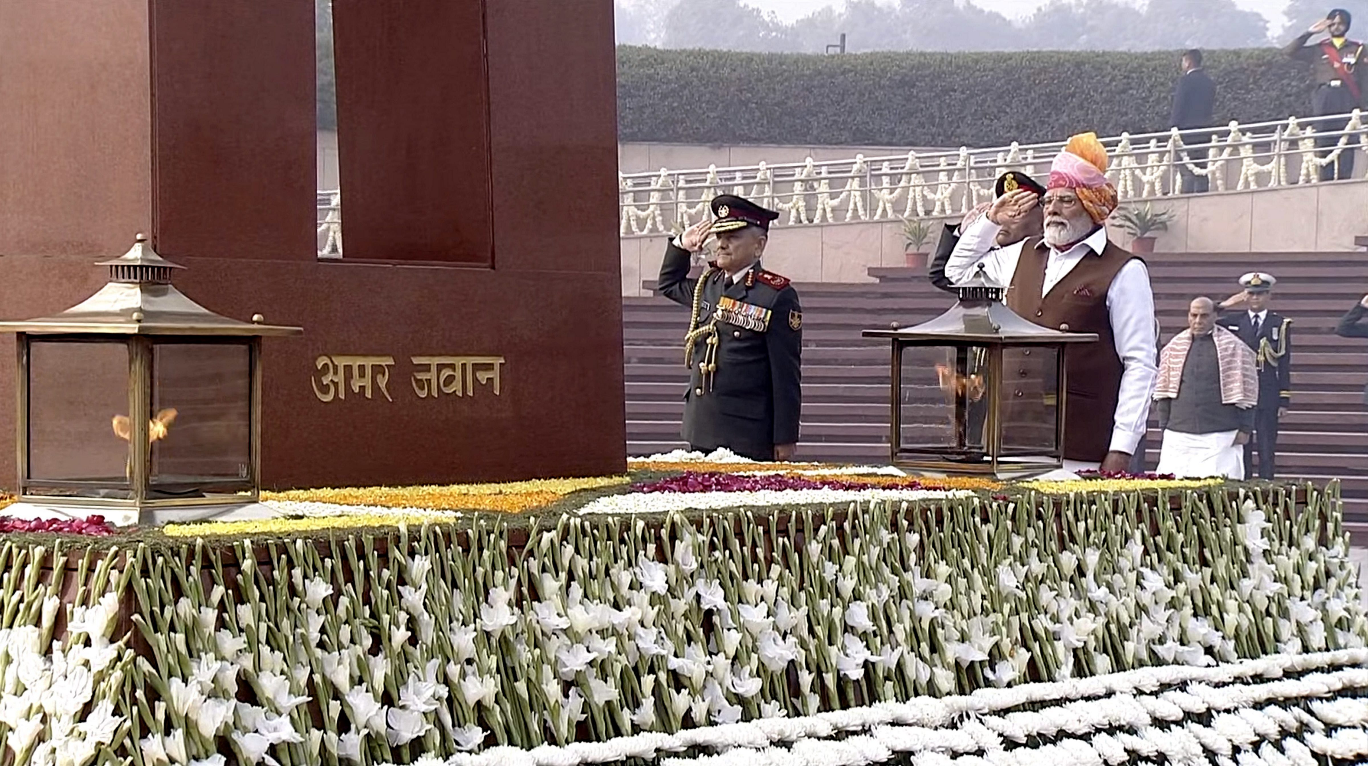 https://salarnews.in/public/uploads/images/newsimages/maannewsimage26012024_150016_republic_day_parade_delhi7.jpg