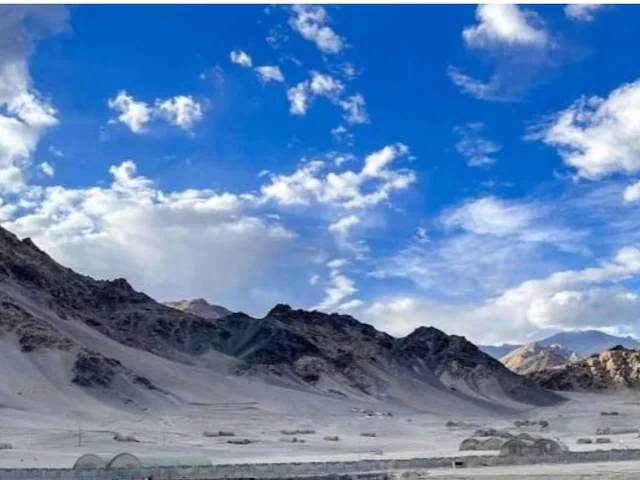 https://salarnews.in/public/uploads/images/newsimages/maannewsimage26082024_145710_ladakh.webp