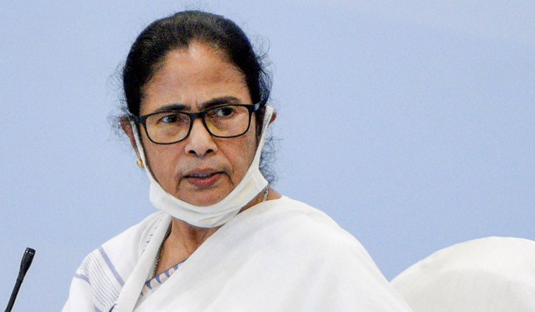 https://salarnews.in/public/uploads/images/newsimages/maannewsimage28082024_151546_Mamata-Banerjee.jpg