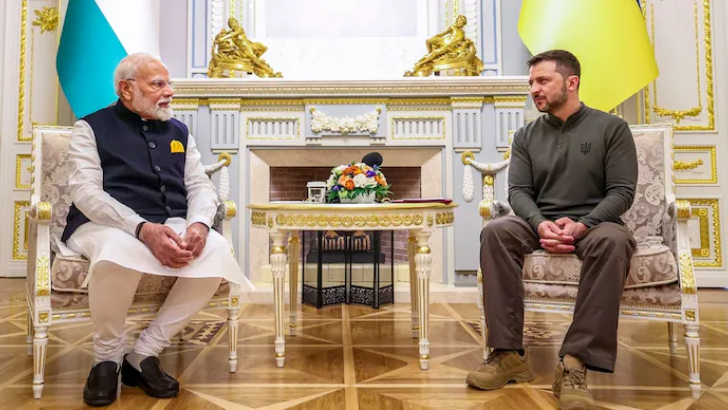 https://salarnews.in/public/uploads/images/newsimages/maannewsimage30082025_220442_Zelenskyy.png
