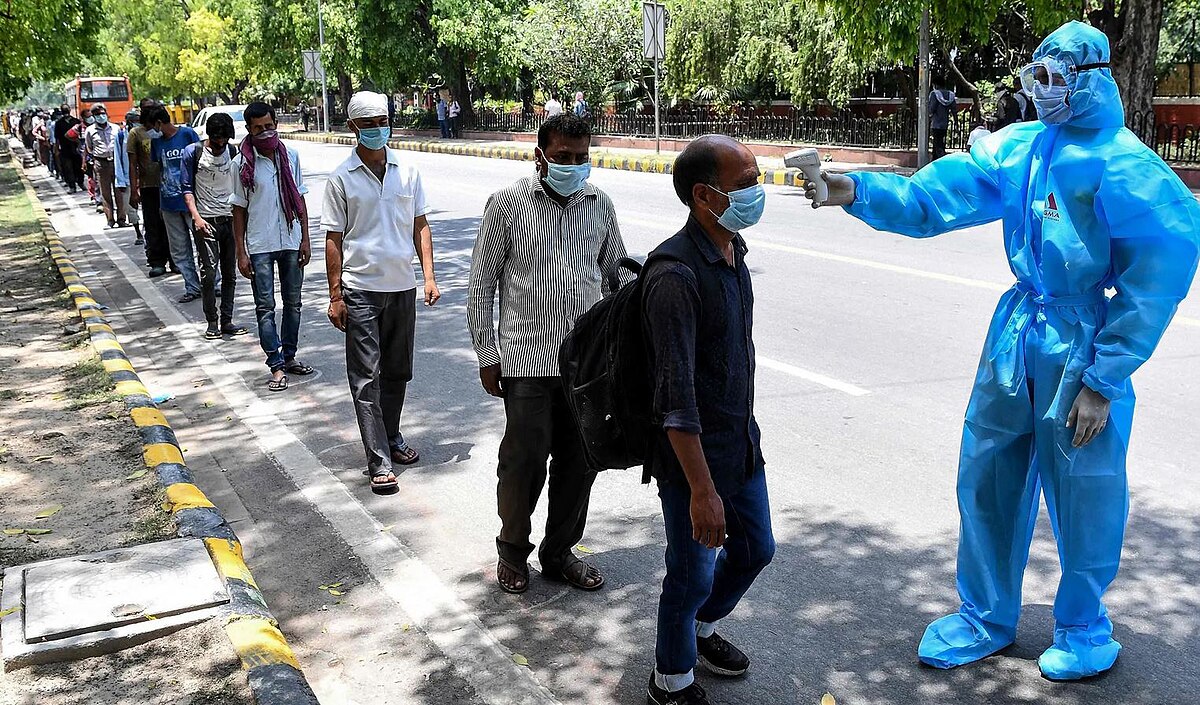 https://salarnews.in/public/uploads/images/newsimages/maannewsimage31052025_160937_COVID-19_pandemic_in_India.jpg